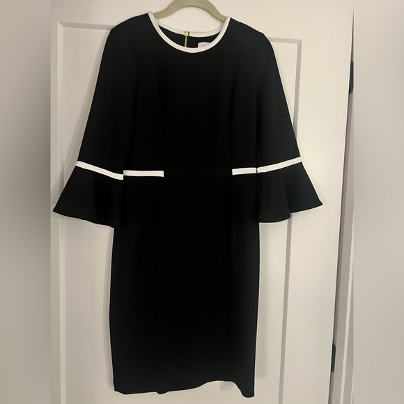 Calvin Klein Black Dress with Bell Sleeve and white piping detail, size 6 - Picture 5 of 8
